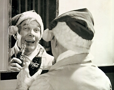 sundblom-self-modeling-as-santa Haddon Sundblom modeling Santa